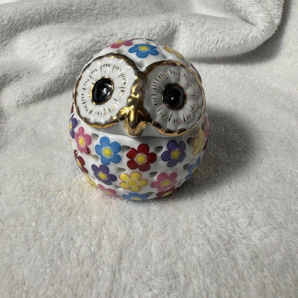 Pair Ceramic Owl Luminary Candle Holders Floral Gold Accent Lidded Decor